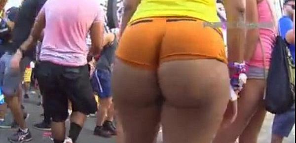  Amazing Black Ass Dancing in a Festival